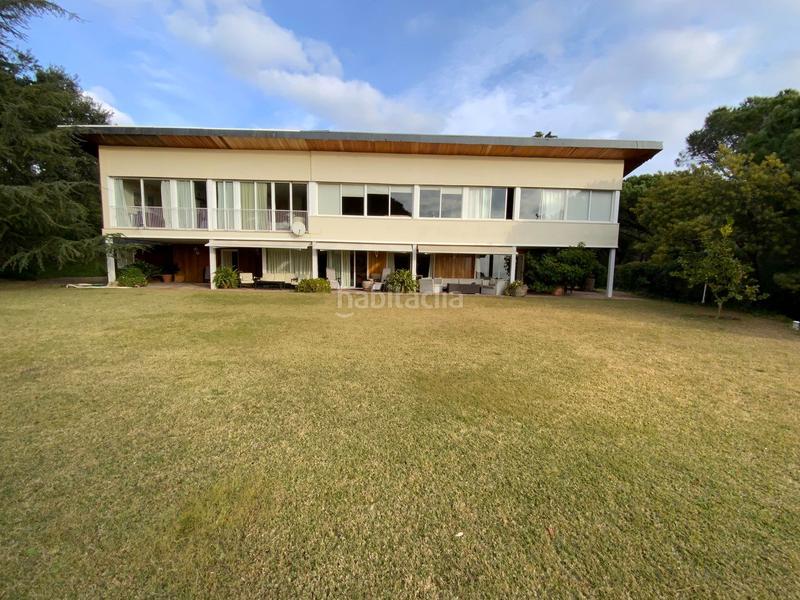 Foto a248fb62-c113-4cc5-a100-dfe68809c941. Casa amb piscina a El Mirador-La Cornisa Sant Andreu de Llavaneres