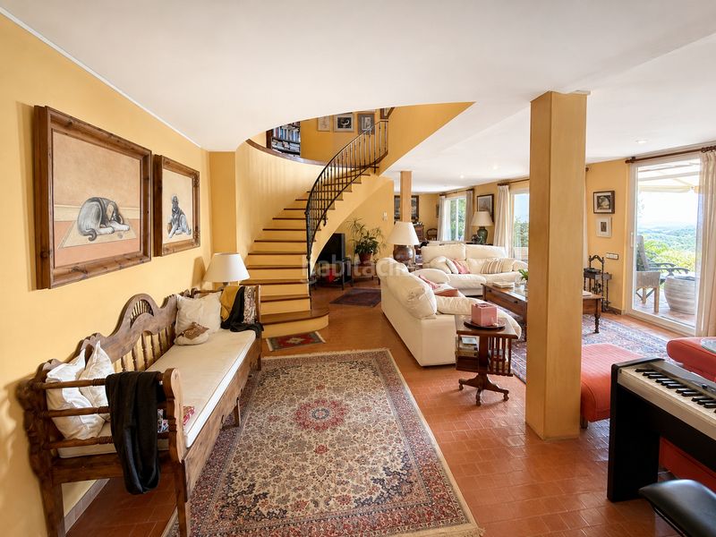Foto d3792fc6-d548-4833-8642-1e7c81af61b5. Casa amb piscina a El Mirador-La Cornisa Sant Andreu de Llavaneres