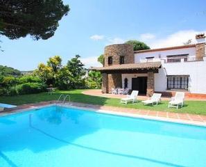 Masia a Centre. Masia catalana en venta sant pol de mar