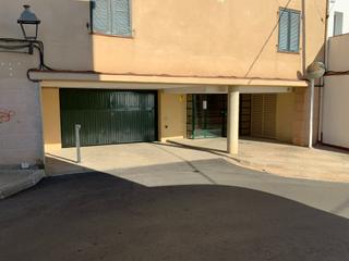 Aparcament cotxe a Carrer del remei 1. Venta de 3 plazas de parking en carrer major