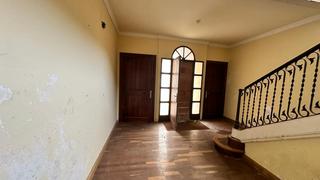 Casa adosada en Doctor 51. Casa a reformar y ampliar en el centro de sant andreu de llavane