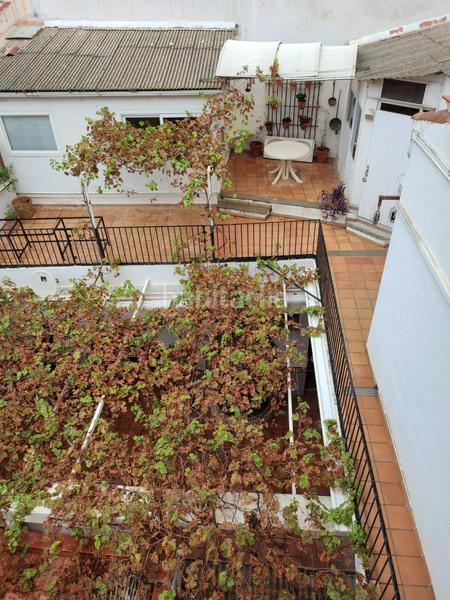 Foto e51b7f66-b696-4bc0-b93b-320f5a7df402. Casa adossada a Centre Mataró