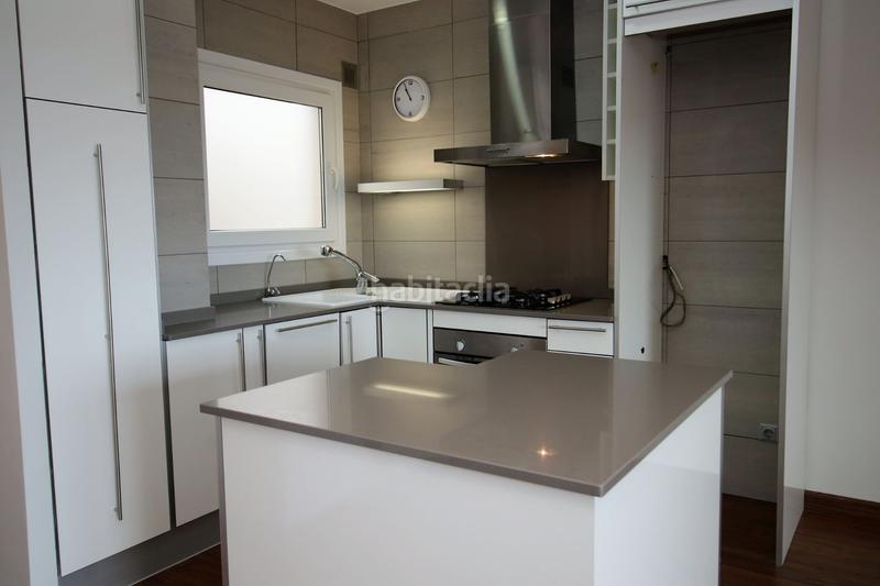 Foto b48c0dbf-1443-4a90-860c-981a9d75dc6e. Àtic amb calefacció a Centre Sant Andreu de Llavaneres