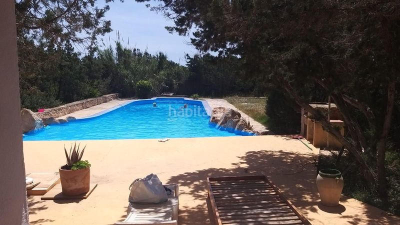 Foto d16b3af3-389f-4752-9424-5651a33bebea. Casa amb piscina a Formentera