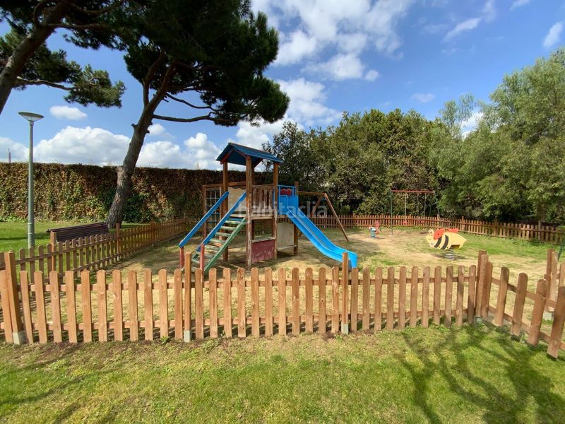 Foto b967d9ac-f1cd-45a5-9488-3abdfdd98a56. Àtic amb calefacció piscina a Can Sans Sant Andreu de Llavaneres