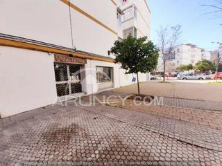 Local Comercial  Calle guadarrama. Sin honorarios para el cliente comprador!!!!!! atención inversor