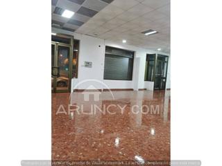 Business premise in Calle Arquitecto José Granados de la Vega