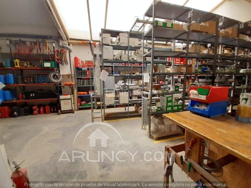 Foto 0206f328-2530-483c-8e9a-c56ed266cc98. Lloguer local comercial a San Pablo Sevilla