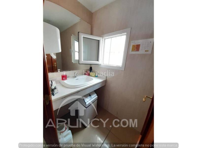 Foto 07d168c9-9f2b-4e12-a59c-3f80246f2718. Lloguer local comercial a San Pablo Sevilla