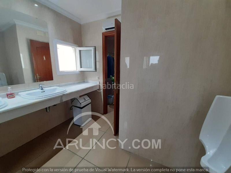 Foto f2d18fb7-214a-498f-9a1b-0616846ff332. Location local commercial dans San Pablo Sevilla