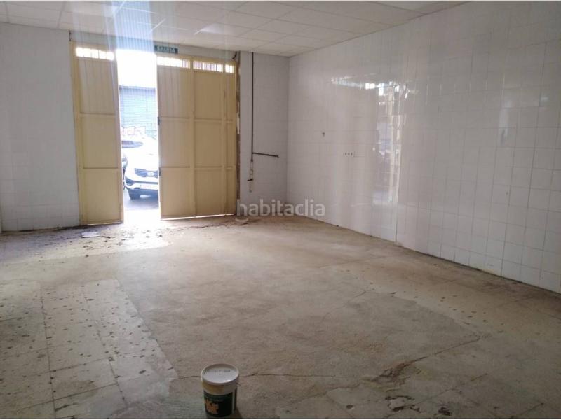 Foto 0152786c-ce01-4200-bc54-012b28422126. Location local commercial dans Cruz Roja Sevilla