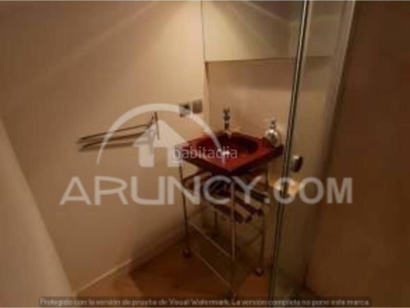 Foto d9bd38b6-2b3c-4324-a9fd-44509c87eb35. Location appartement avec chauffage piscine dans La Buhaira Sevilla