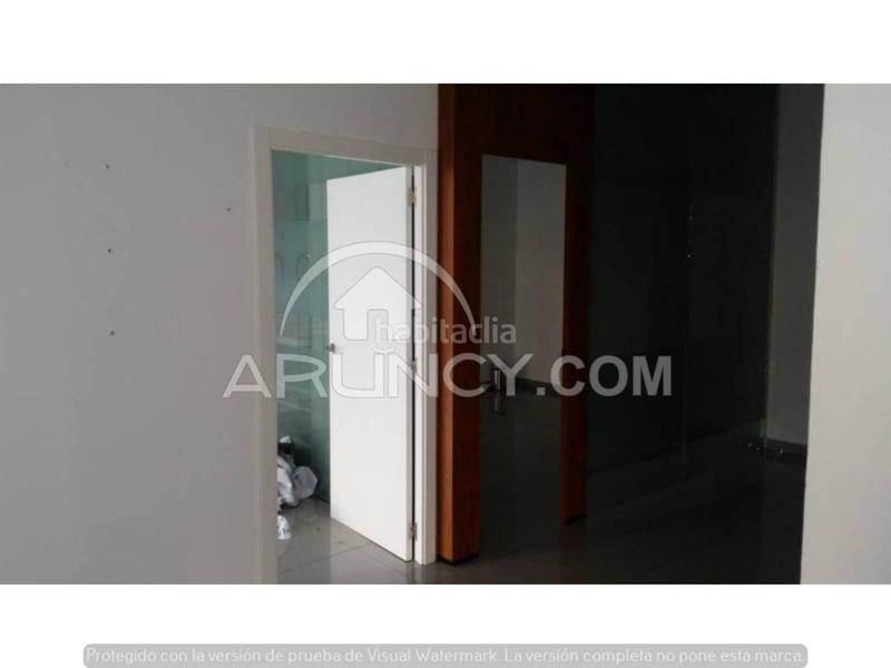 Foto 00ab69c6-4d72-4118-9be0-0d28c855c453. Lloguer local comercial amb calefacció a Barrio del Nervión Sevilla