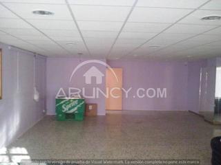 Location Local commercial à Torreblanca. Superf. 218 m², 250 m² solar, tipo de negocio gimnasio, division
