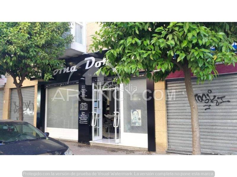Foto dd8d1bf0-cb4a-46d0-a640-6ec49a62f23e. Rent business premise with heating in Barrio del Nervión Sevilla
