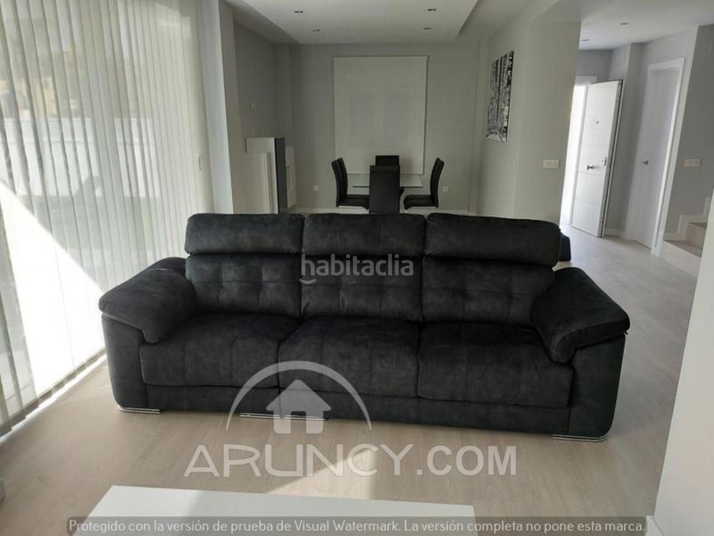 Foto 1d9fd4df-e7bb-491d-92c8-f164d604ddf8. Rent chalet with heating pool in Olivar de Quintos Montequinto