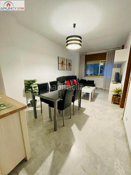 Foto 1f57c3bb-164f-4ae7-a1d0-f8ad98bc7ffb. Location appartement avec chauffage parking piscine dans Sevilla