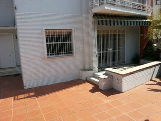 Lloguer Xalet a Sector Sur  - La Palmera - Reina Mercedes. Chalet en alquiler zon heliopolis