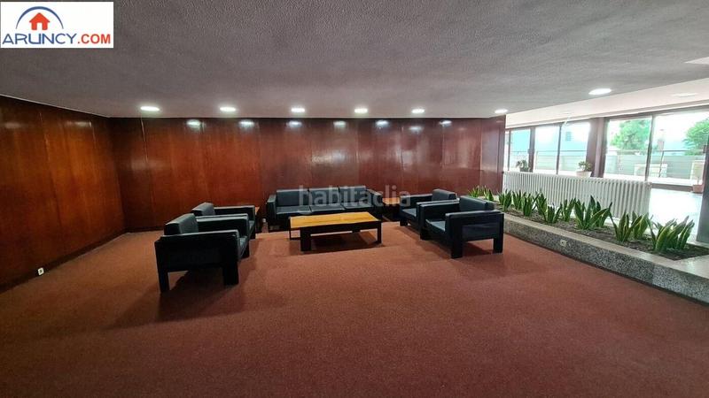 Foto 33eff646-cefc-4b74-ac60-e369af124b7d. Alquiler piso oportunida de alquilar un magnifico piso en el edificio huerta del rey !!!! en Sevilla