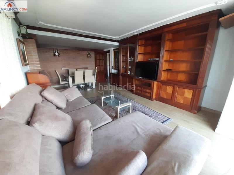 Foto a5447469-85db-4347-bf57-21fd6778ad9b. Alquiler piso oportunida de alquilar un magnifico piso en el edificio huerta del rey !!!! en Sevilla