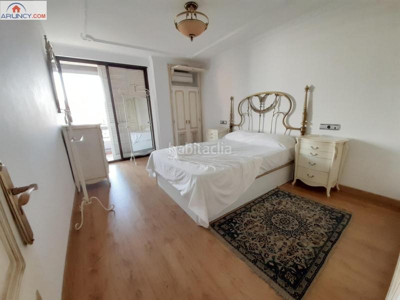 Foto 3f9d890a-ec56-4f45-b330-8f9bf5ff7263. Lloguer pis amb calefacció piscina a La Buhaira Sevilla