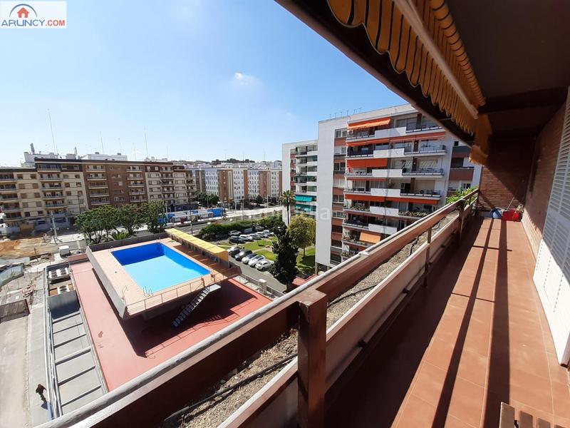 Foto 7a02364c-d863-4f50-913f-aa6a0105af1a. Location appartement avec chauffage piscine dans La Buhaira Sevilla