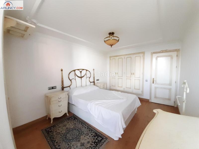 Foto 8d169ef7-91c4-4d50-89aa-66f1ac2d05e6. Location appartement avec chauffage piscine dans La Buhaira Sevilla