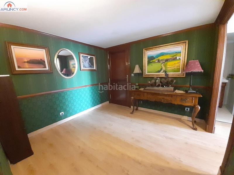 Foto f24573e1-245b-4d4b-a848-1a7b64ef2ae6. Location appartement avec chauffage piscine dans La Buhaira Sevilla