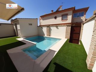 Miete Reihenhaus in Condequinto. Espectacular chalet adosado en alquiler en condequintomontequint