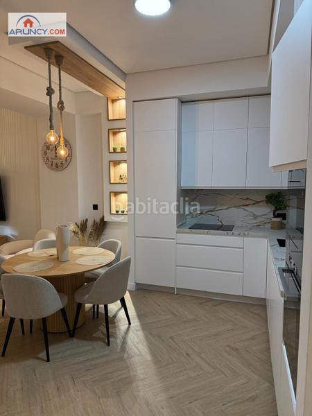 Foto 328c7497-6334-4039-ac9f-9cdb9b78e29a. Appartement avec chauffage dans Alfalfa - Santa Cruz Sevilla