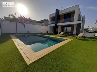 Location Chalet à Condequinto. Espectacular chalet para alquilar en montequintoolivar de quinto