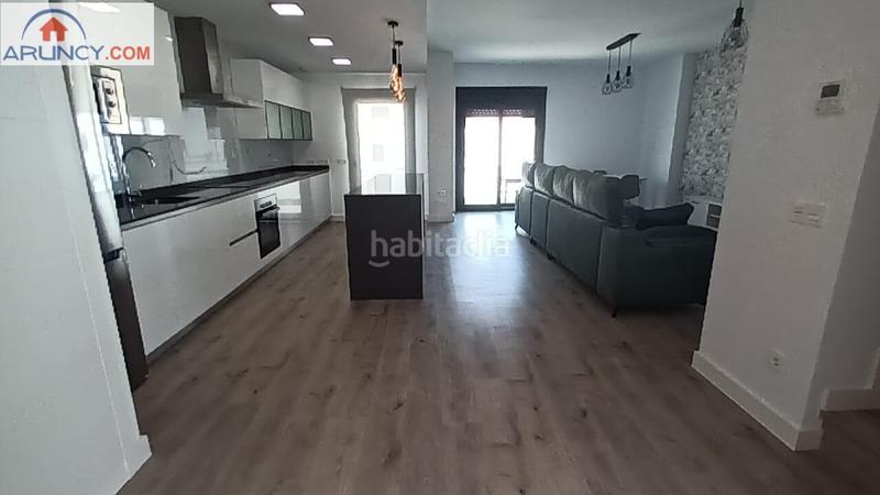 Foto 4bea53e9-8e89-4211-90c9-e1b786ff2418. Reihenhaus mit heizung parking pool in Entrenúcleos Dos Hermanas