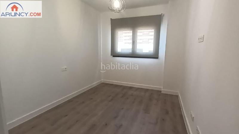 Foto a1ddb536-3dc6-4ac5-8e12-0915c4282877. Reihenhaus mit heizung parking pool in Entrenúcleos Dos Hermanas