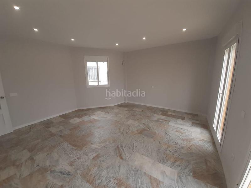 Foto 094ad101-91c3-450f-b264-bd4c987ae04f. Àtic a La Motilla - Fuente del Rey Dos Hermanas