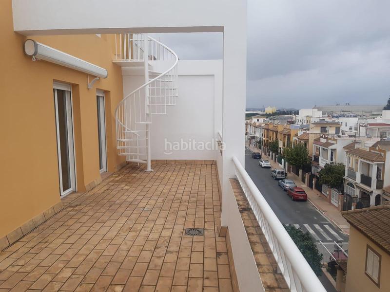 Foto beba969c-4e25-42a9-b983-dd381cf842ed. Àtic a La Motilla - Fuente del Rey Dos Hermanas