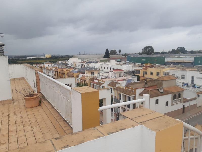 Foto f5323336-e504-45eb-a106-2ce0738b9791. Àtic a La Motilla - Fuente del Rey Dos Hermanas