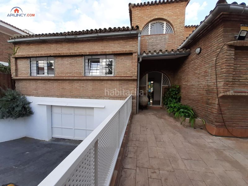 Foto d6a0c3b6-562d-49a3-838a-e37b88fc6f91. Xalet amb aparcament piscina a Santa Clara Sevilla