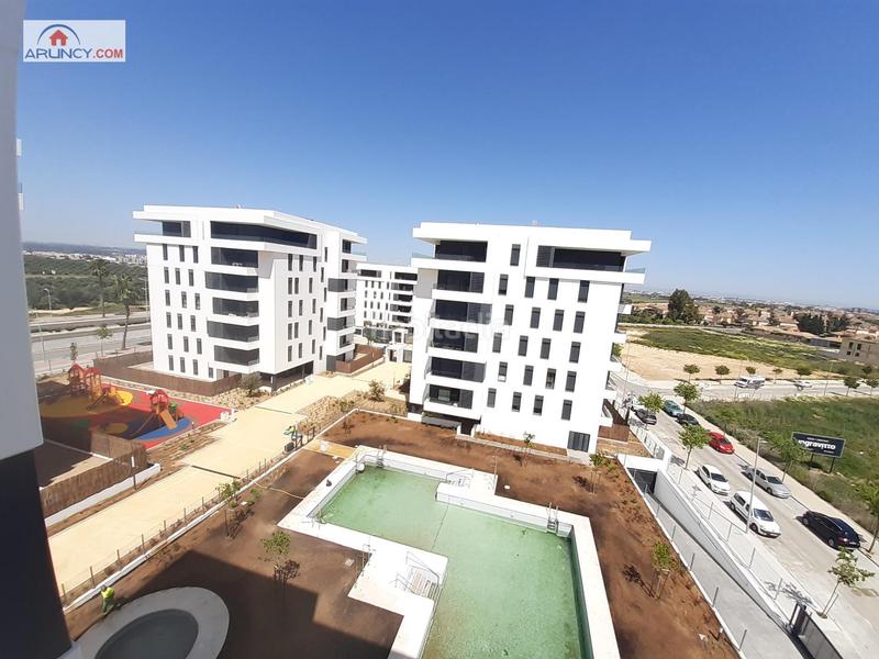 Foto ebd2c36b-1cf0-4be2-82d5-e8b8718ba339. Location appartement avec chauffage parking piscine dans Dos Hermanas