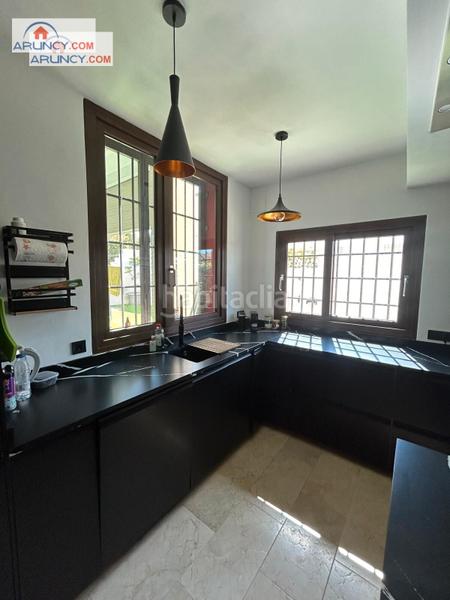 Foto 0bd5be8a-3c5b-4ec1-98cc-064d42f2653b. Miete chalet mit heizung parking pool in cerros de Montequinto Montequinto