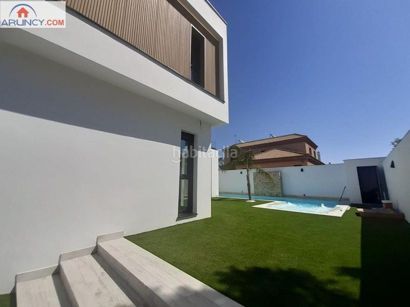 Foto b42651ca-f1d7-4747-a99a-ee5d192b8e5d. Xalet amb calefacció aparcament piscina a Olivar de Quintos Montequinto