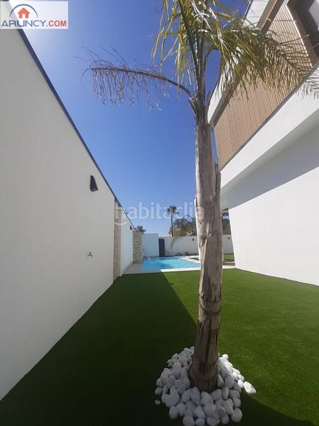 Foto d9afa24e-f27e-4287-8bb0-6d6b99e2b765. Xalet amb calefacció aparcament piscina a Olivar de Quintos Montequinto