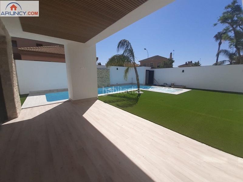 Foto e331157a-94fc-43b9-a220-428dcc6e1425. Xalet amb calefacció aparcament piscina a Olivar de Quintos Montequinto