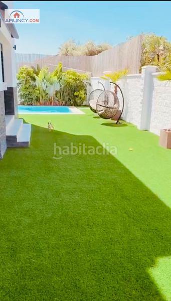 Foto e16efb17-2982-4cdb-8e9f-0a9e22b76653. Xalet amb calefacció aparcament piscina a cerros de Montequinto Montequinto