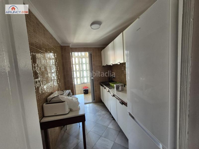 Foto f3f25839-87ee-46e0-a636-bbe82e01726d. Location appartement dans El Torrejón - El Cerezo Sevilla