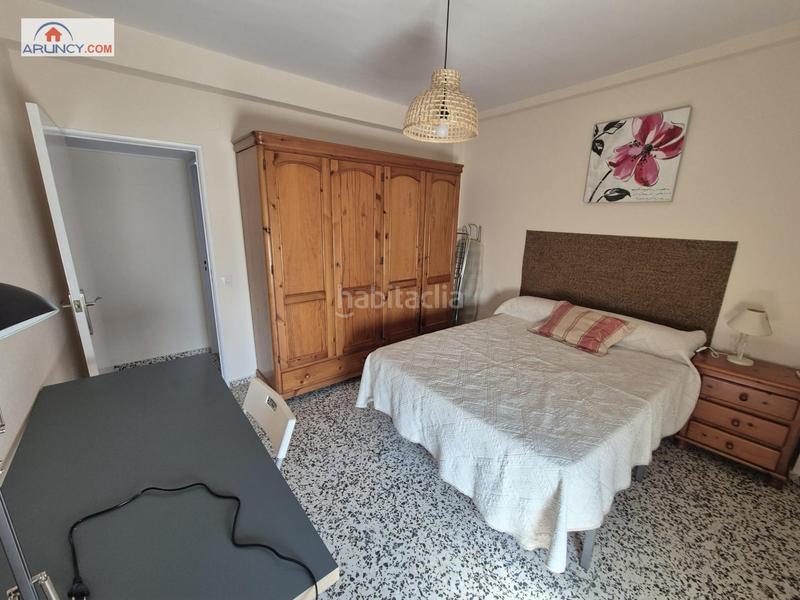 Foto f00fb99f-61d5-454e-baf9-39f3ee4e9c55. Miete etagenwohnung in El Torrejón - El Cerezo Sevilla