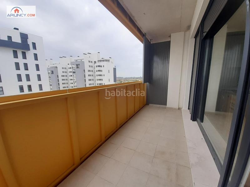 Foto 177f18cc-1e0e-4fb4-8acb-0a8244d4aab4. Location appartement avec chauffage parking piscine dans Dos Hermanas