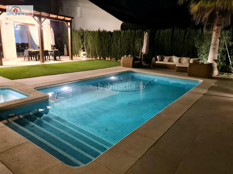 Foto 47898332-aff7-4b64-afe5-996173da7a52. Chalet mit parking pool in El Zaudín - Club de Golf Bormujos