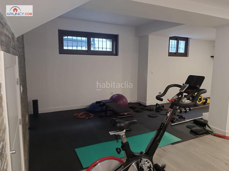 Foto 9fd573ba-6cfa-459e-8333-ee44c9a45b06. Chalet mit parking pool in El Zaudín - Club de Golf Bormujos