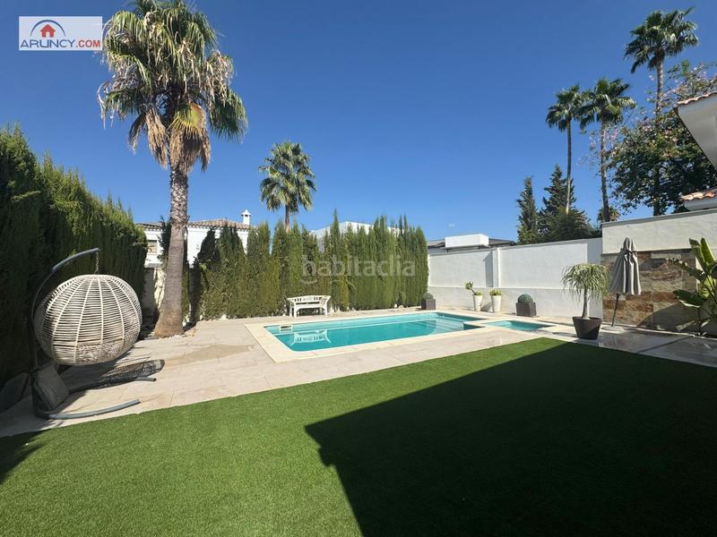 Foto dcbdaa42-18e0-4a3c-b5f8-6626bcfef85f. Chalet mit parking pool in El Zaudín - Club de Golf Bormujos