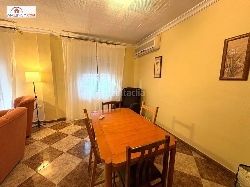 Foto 5d43d0d3-9ab6-4223-a4e8-7e3f44fe6747. Location appartement dans La Buhaira Sevilla
